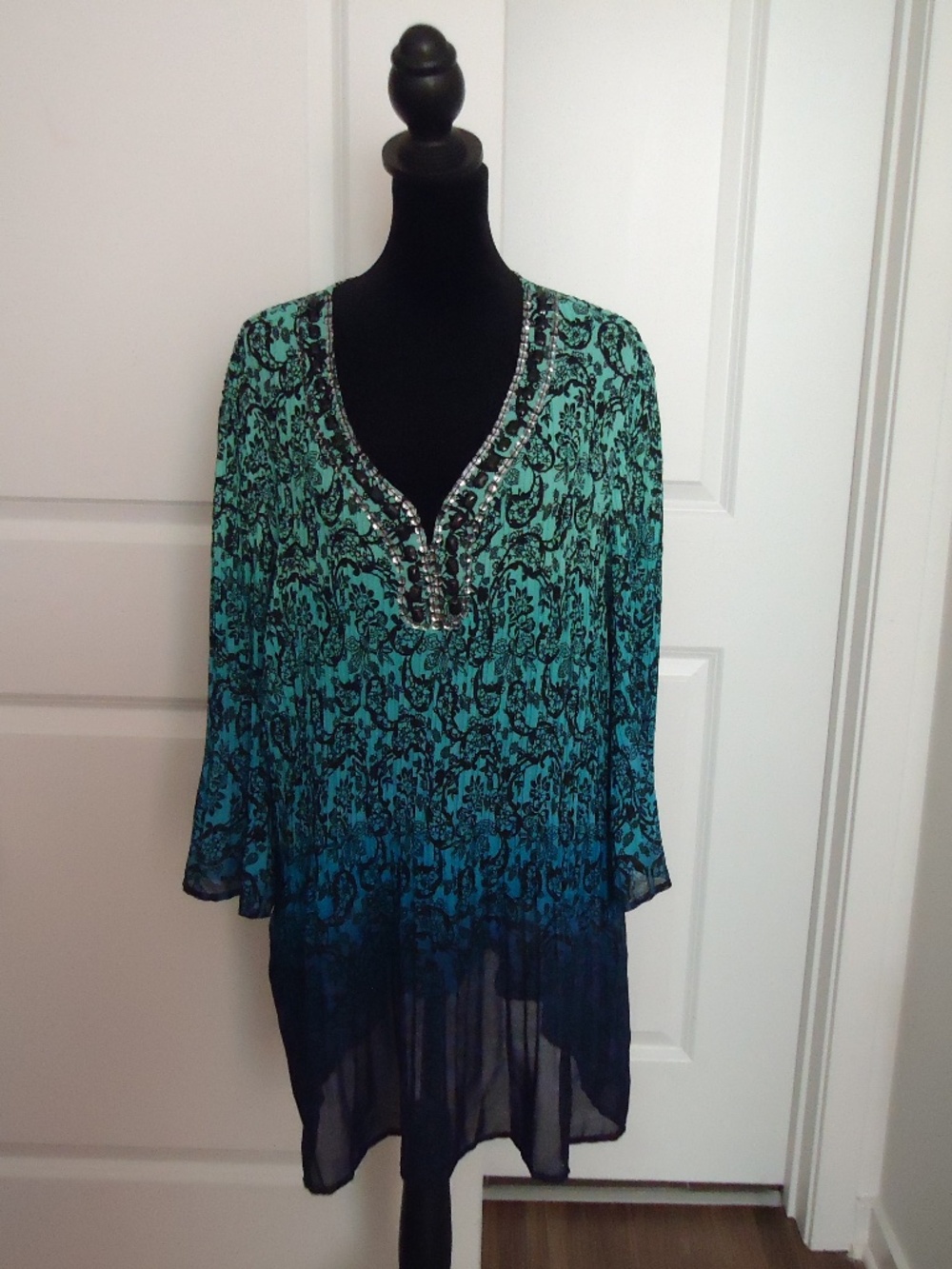 AVENUE Women's Multicolor Blouse Rhinestones Plus Size-18-20 - Picture 3 of 14